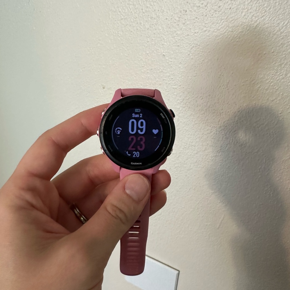 Garmin watch Forerunner 255S pink